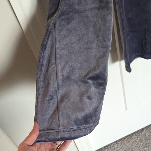 NWT Lululemon Scuba MR Wide Leg Velvet Pant sz XXS - Picture 2 of 7